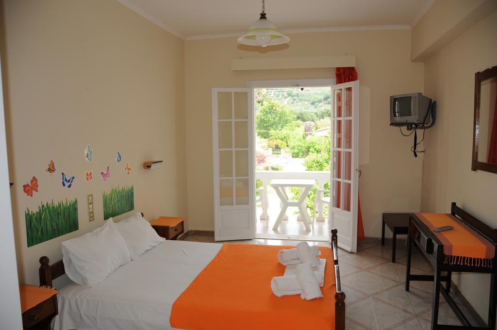 Vicky'S Garden Apartment Kalamaki  Bagian luar foto
